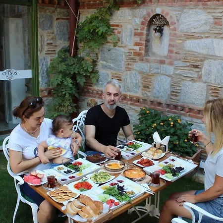 Celsus Boutique Hotel 3*